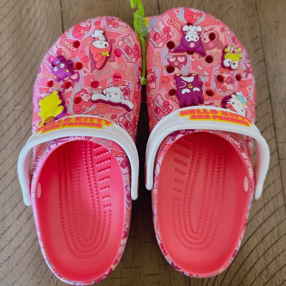 HELLO KITTY AND FRIENDS CROCS
